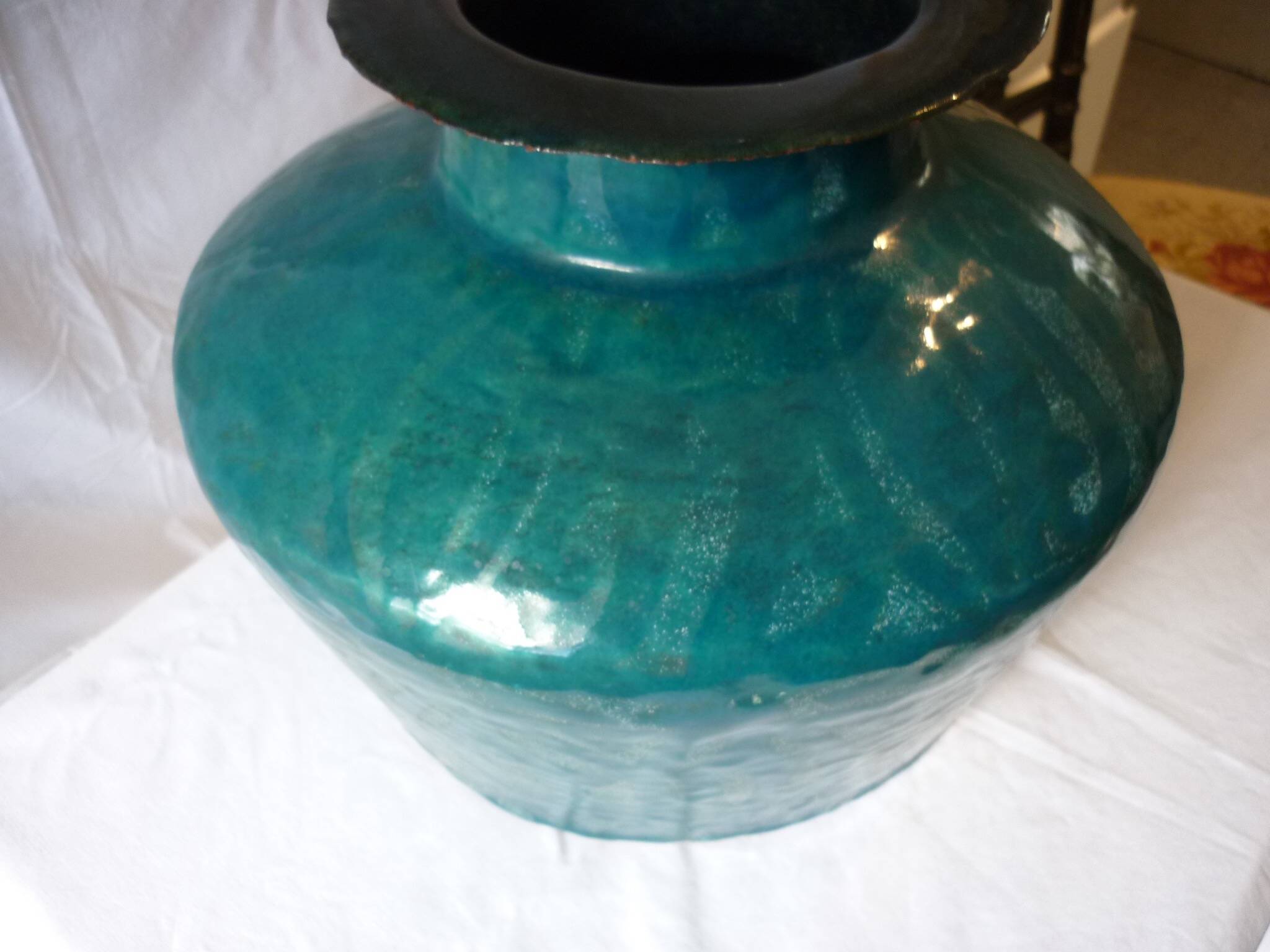 29 cm enamelled copper vase