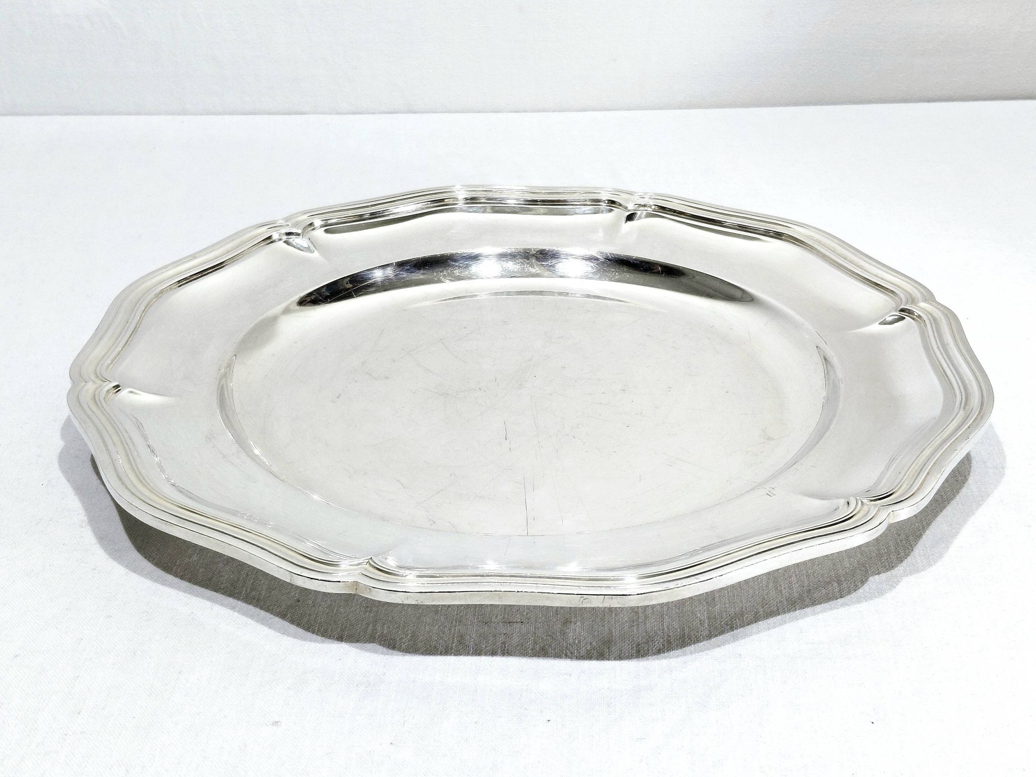 Christofle - Plat contours en métal argenté