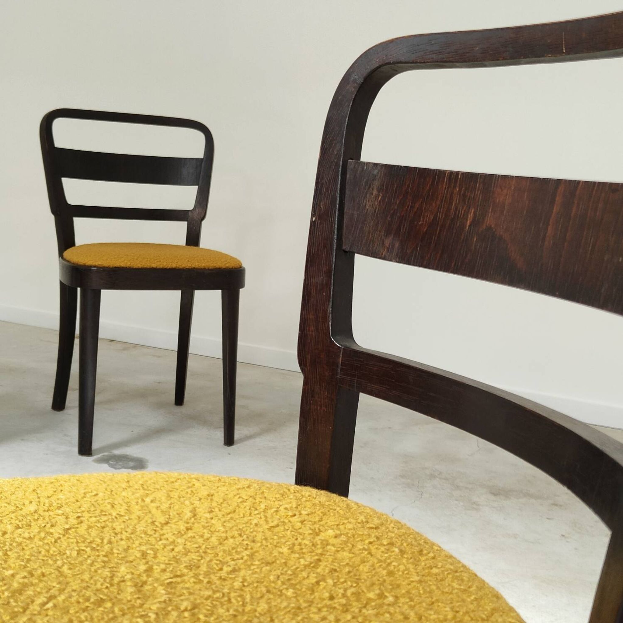 Lot de 4 chaises Thonet art déco 1930 , bouclette Jaune moutarde