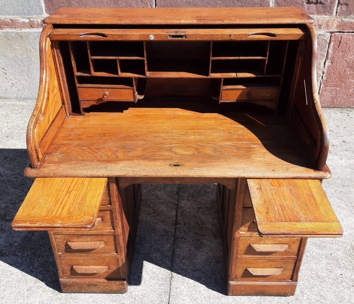 American "Roll Top" desk in oak.
