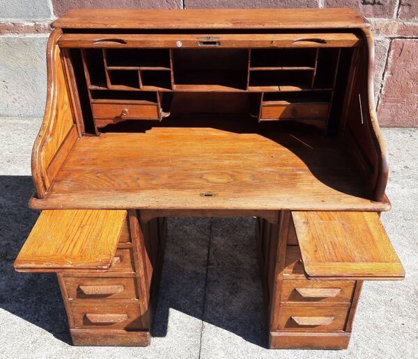 Bureau américain ''Roll Top'' en chêne.