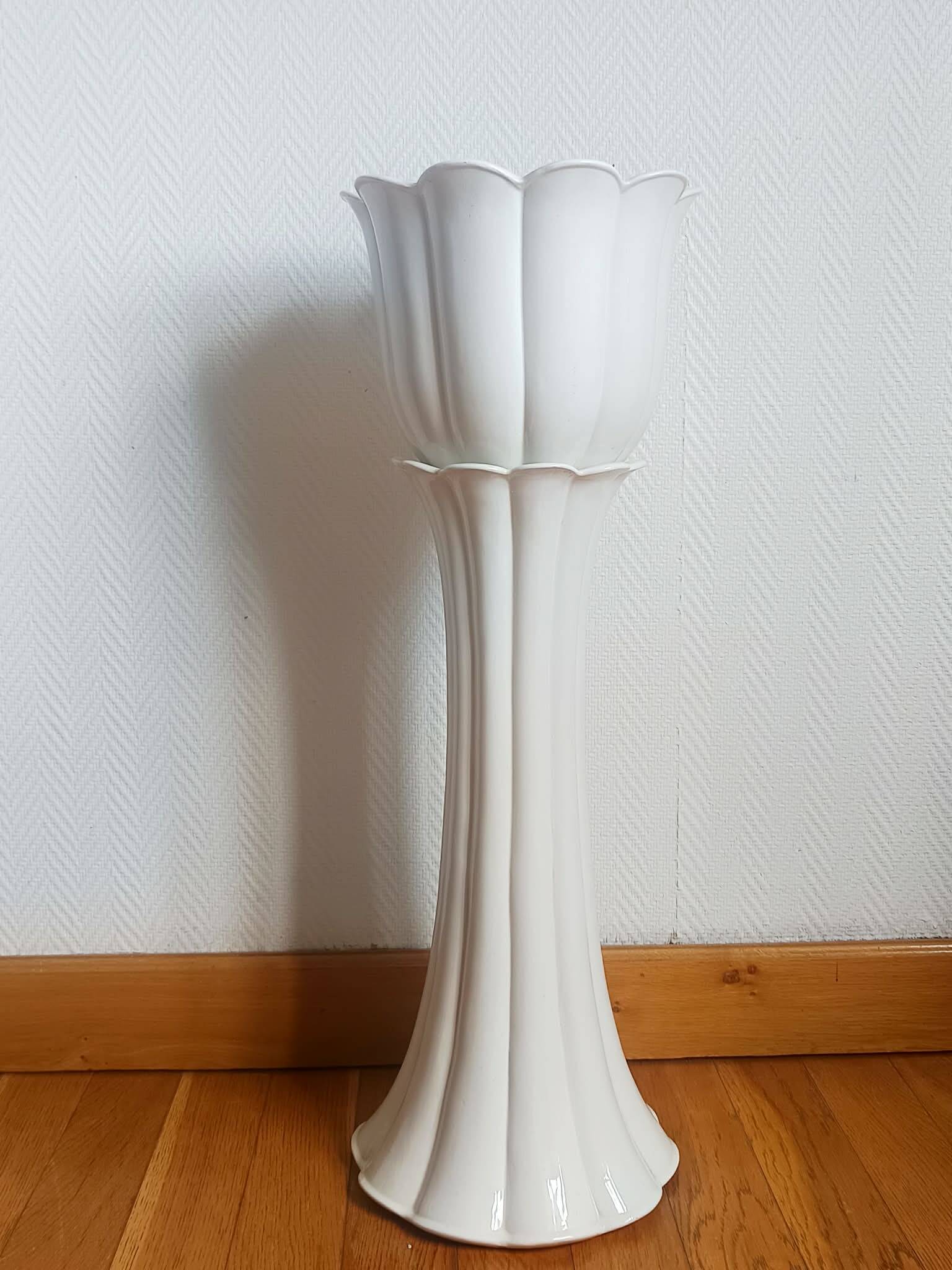 Planter pot on stand in earthenware, vintage Italy