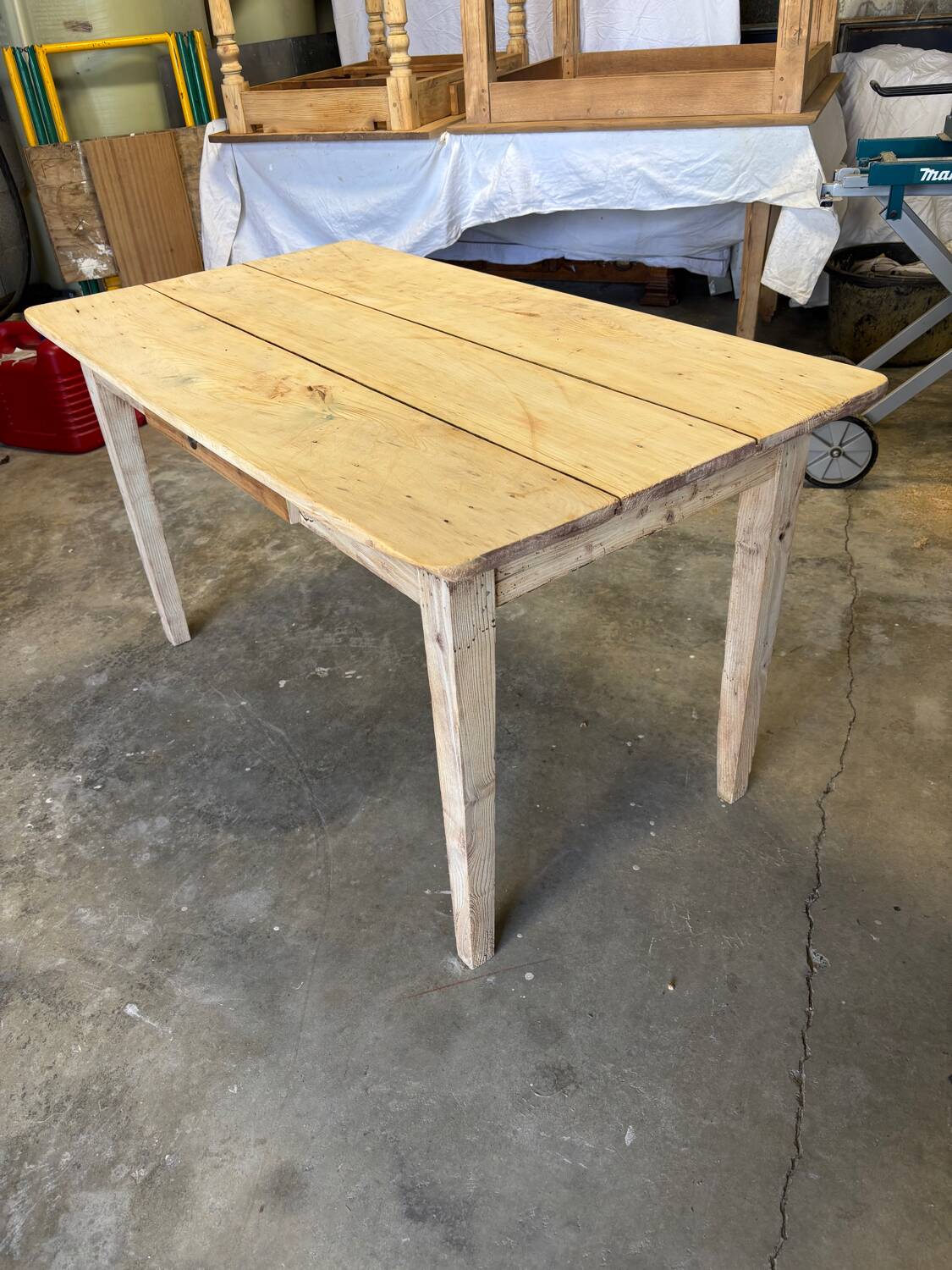 Bistro table