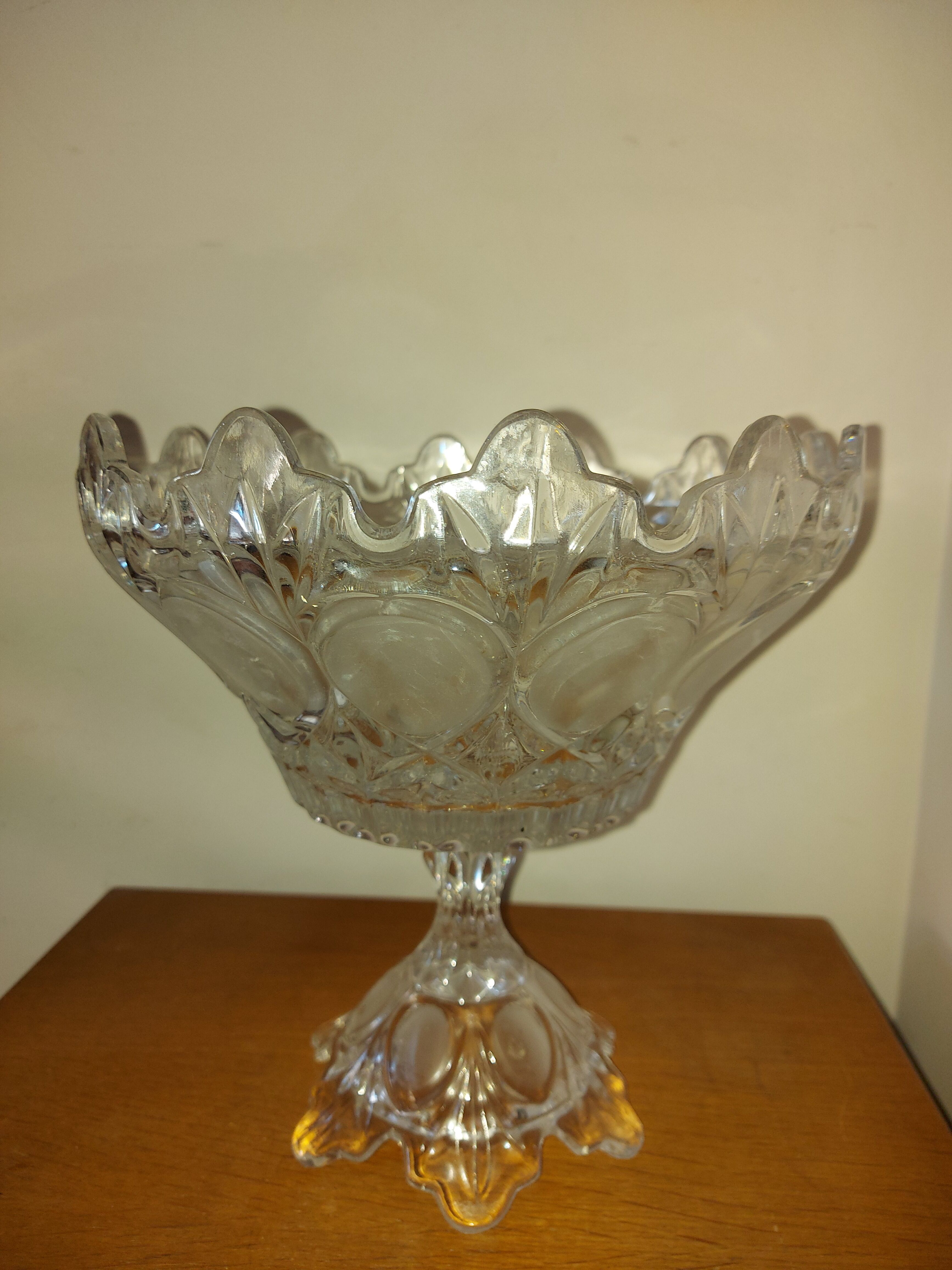 Fruit cup, crystal compotier