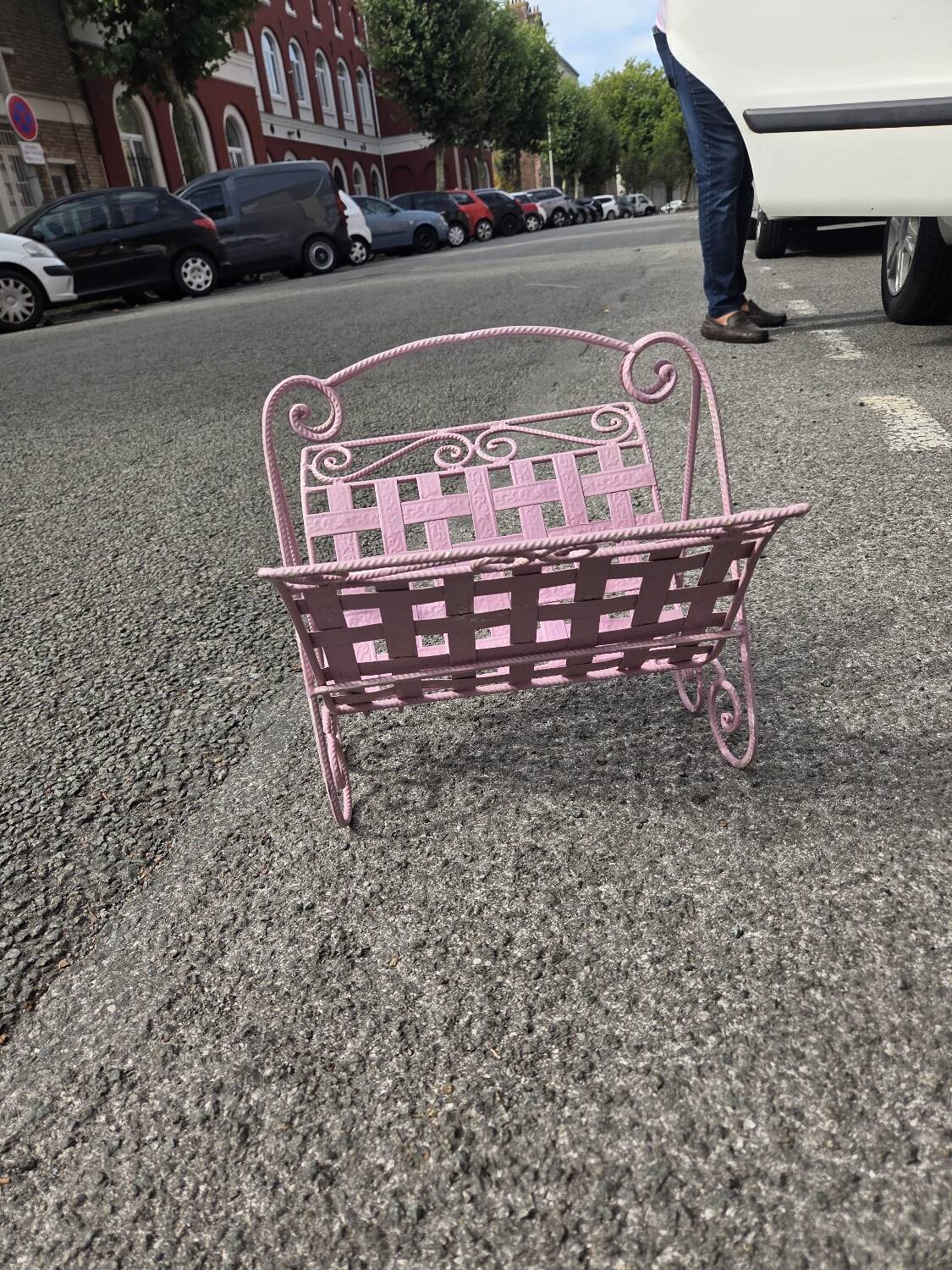 Romantic vintage magazine rack