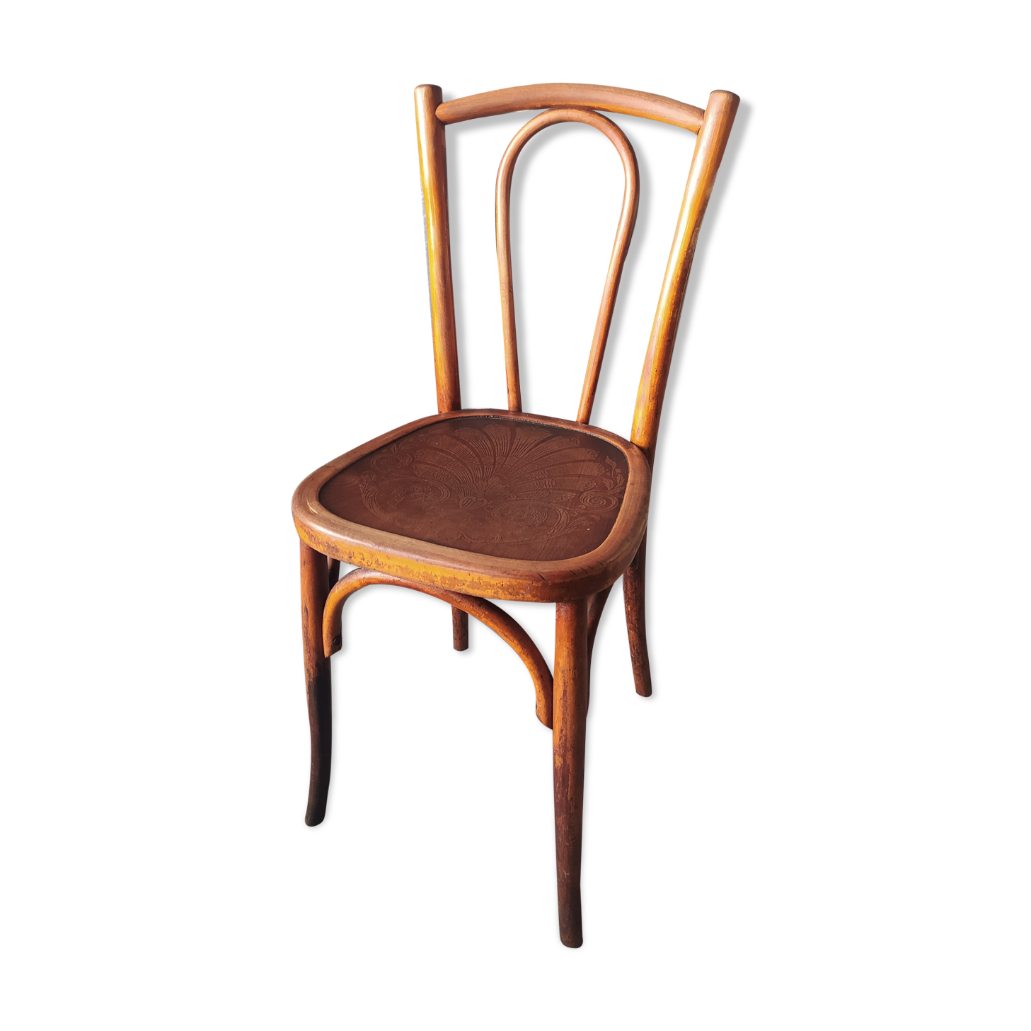 Curved wooden bistro chair