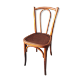 Curved wooden bistro chair