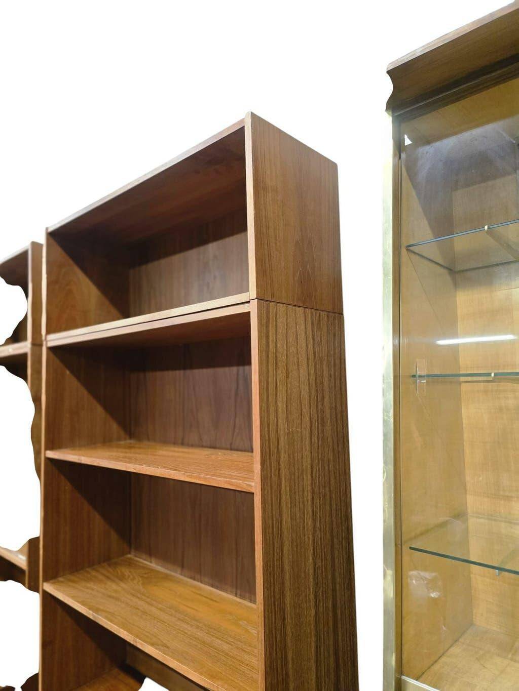 Vintage wooden shelf/bookcase/display cabinet