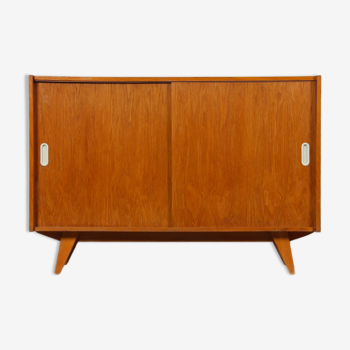 Buffet en chêne, modèle U-452, par Jiroutek pour Interier Praha, 1960