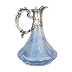 carafe ancienne en métal