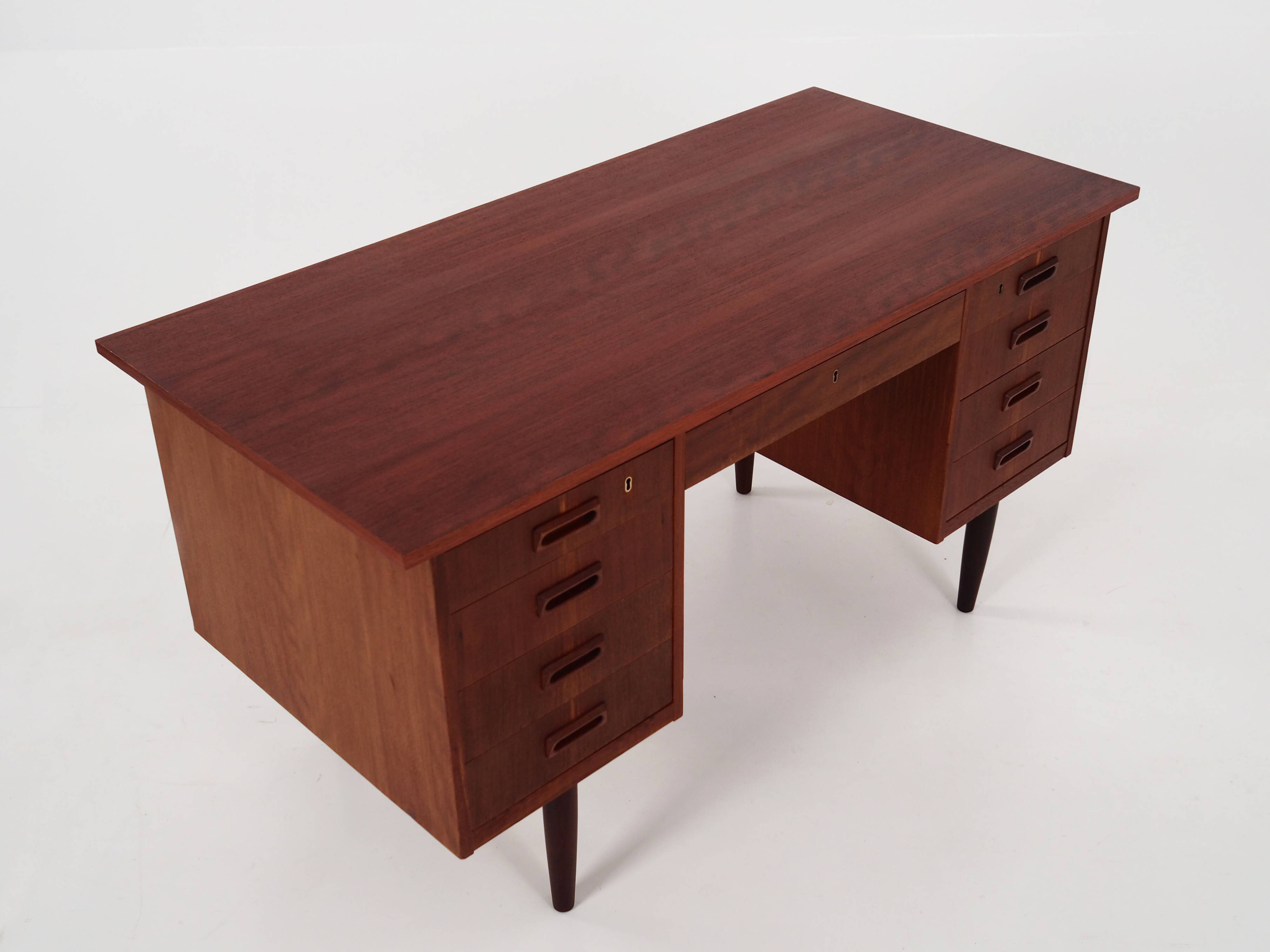 Teak desk, Danish design, 1970s, production: Denmark
