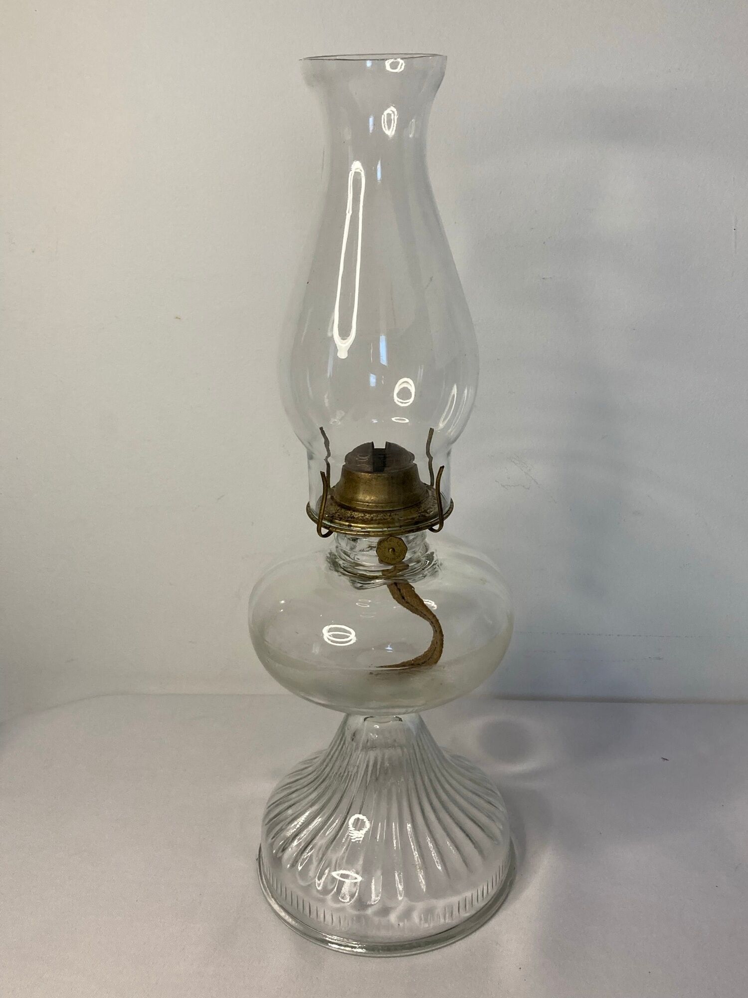 Old kerosene lamp Eagle USA glass brass XXth