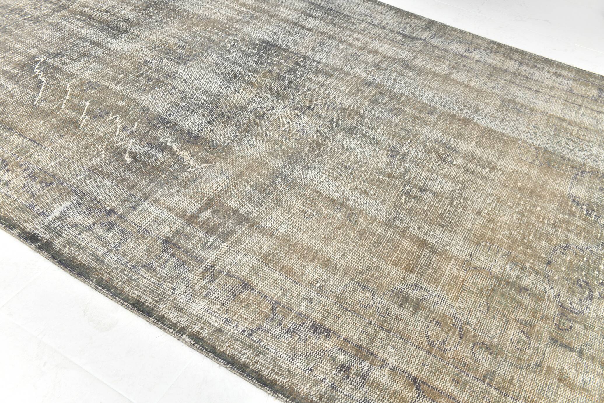 Gray vintage turkish carpet, Distressed vintage large carpet gray