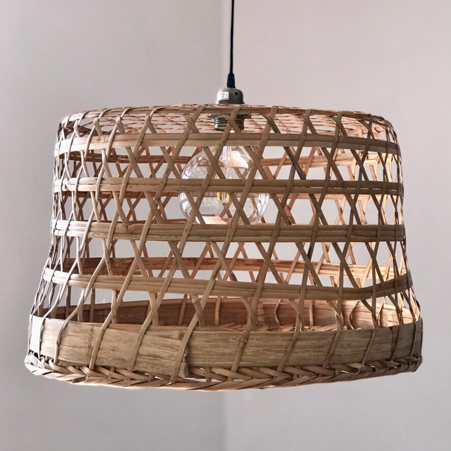 Wicker basket suspension