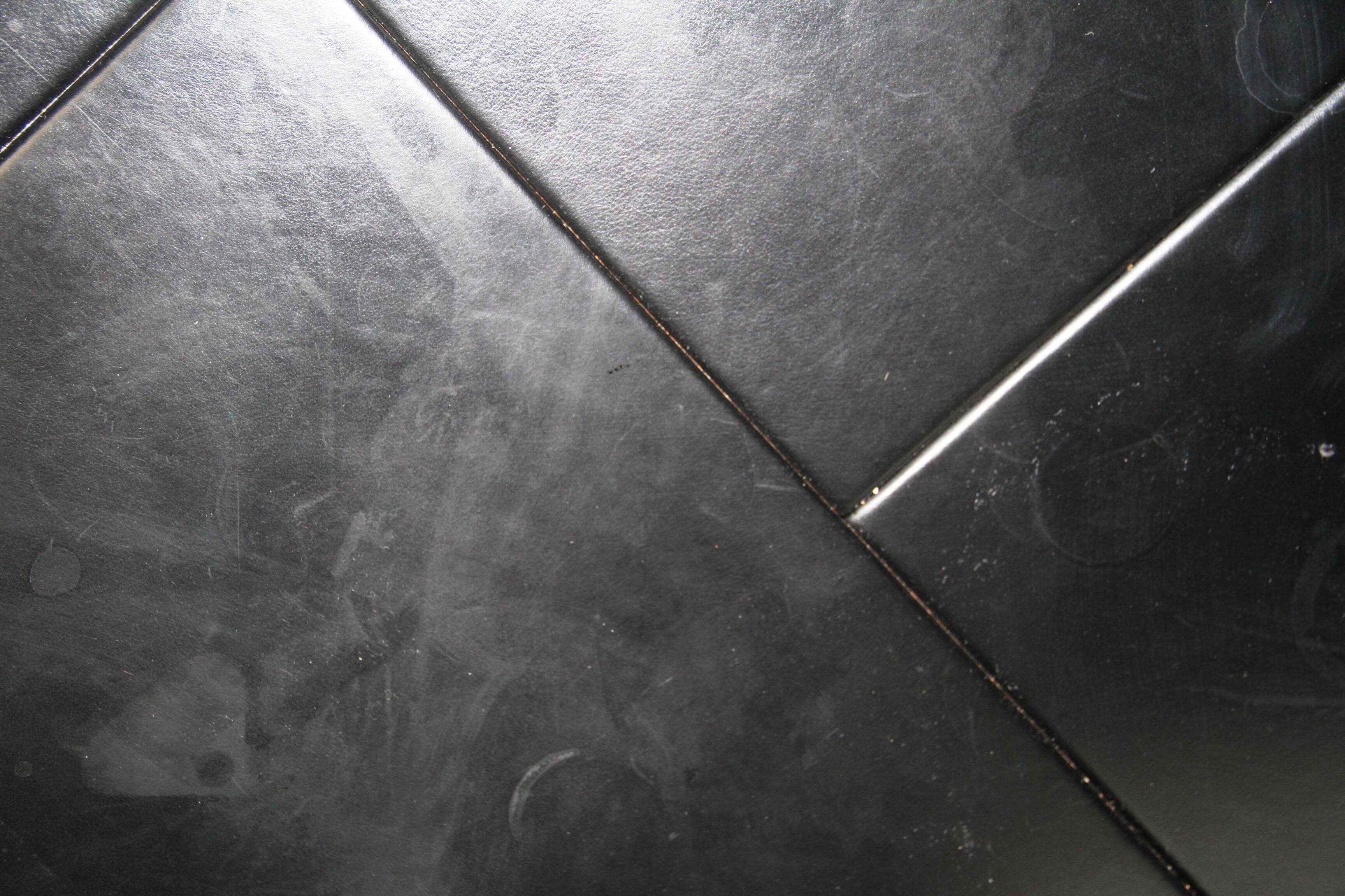 CEO Cube Meeting Round Table, Poltrona Frau