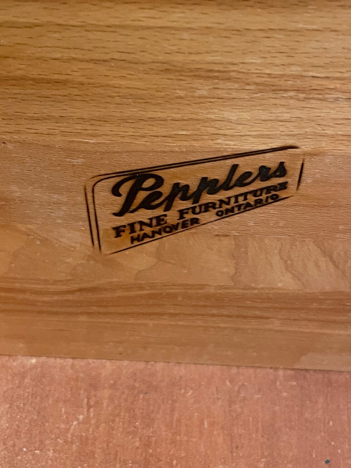 "Triple Dresser" Mid-Century – Temple's Fine Furniture – Can