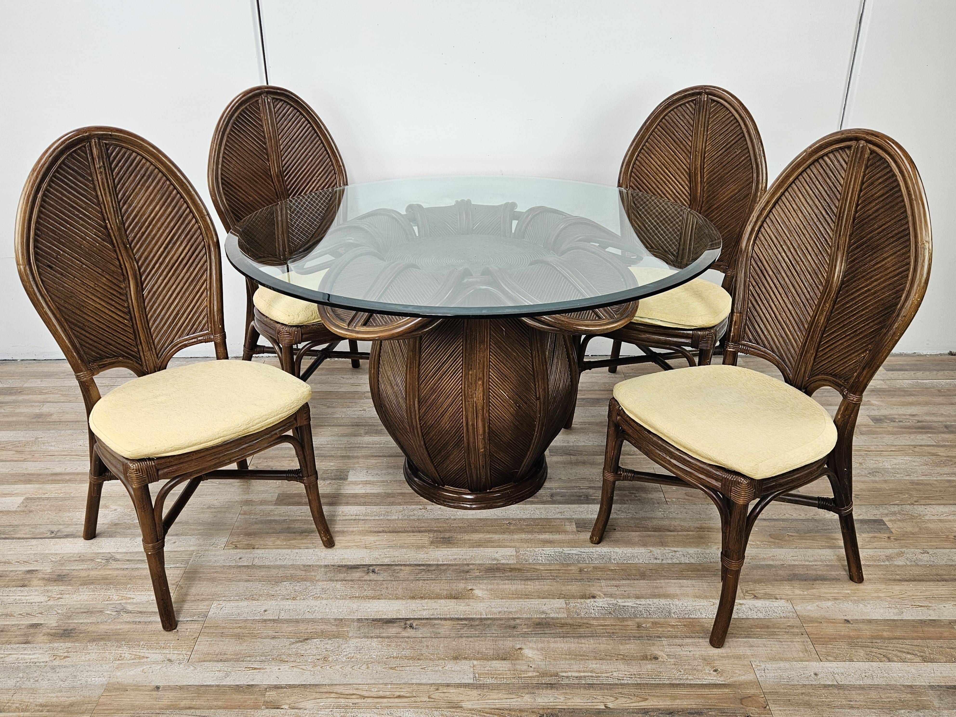 Ensemble table et quatre chaises en osier et bambou par Vivai Del Sud, 1970