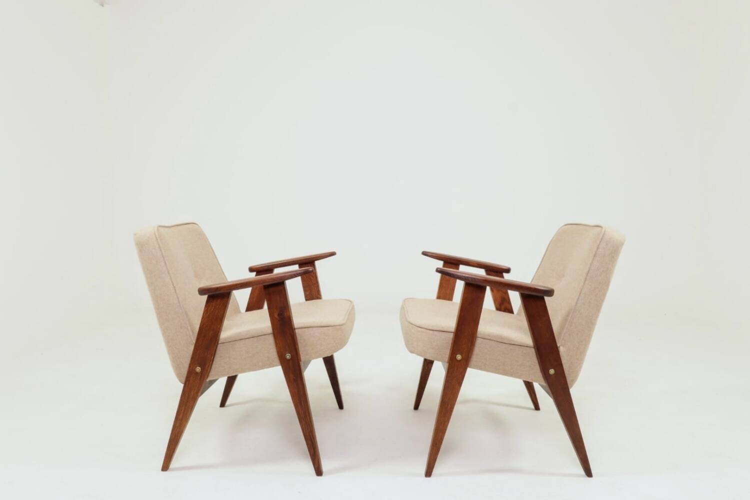 Vintage pair armchair, oak wood, wool upholstery, fully refurbished