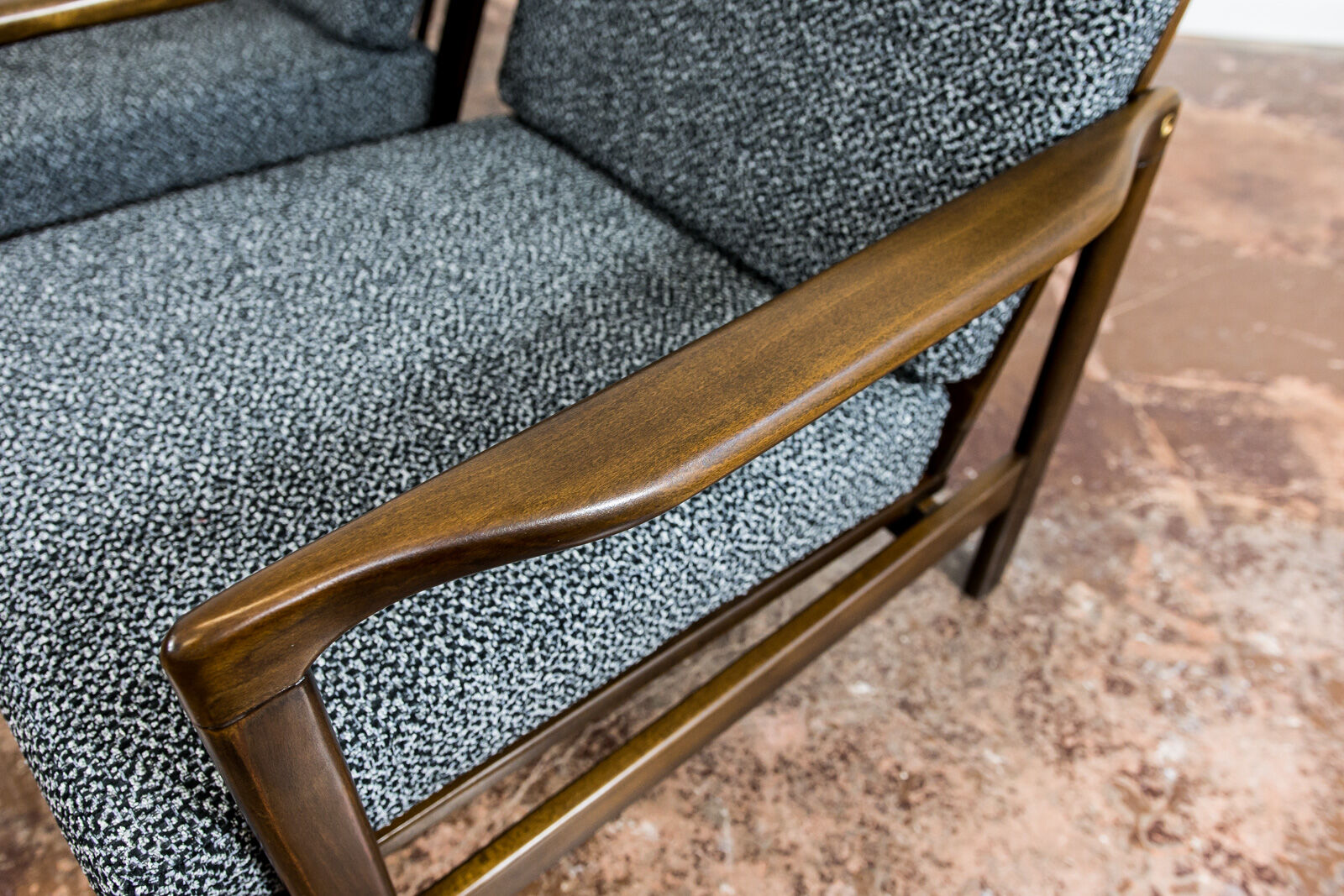Pair of Restored Black B-7522 armchairs by Zenon Bączyk, 1960’s