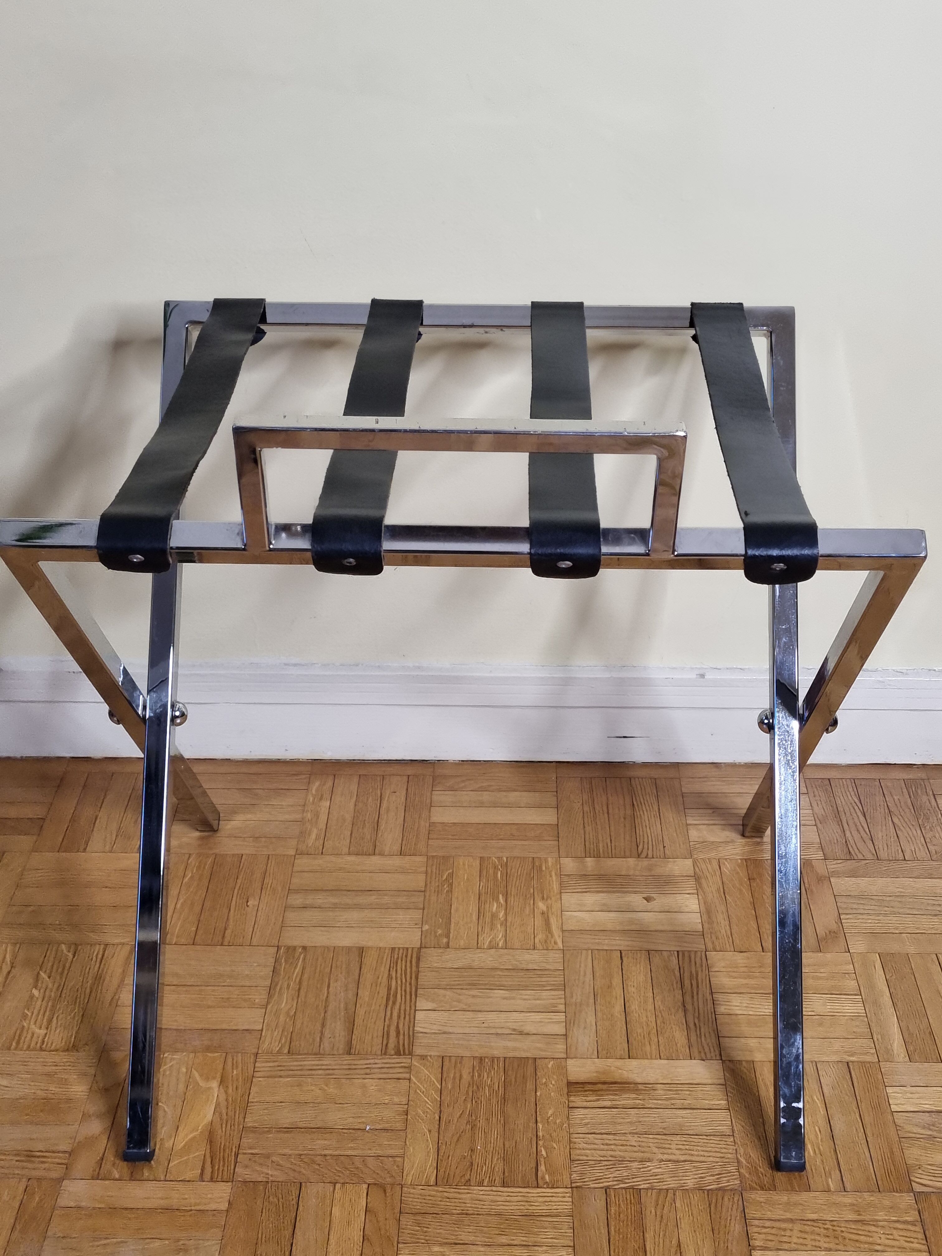 Luggage rack in chrome steel and leather 80s