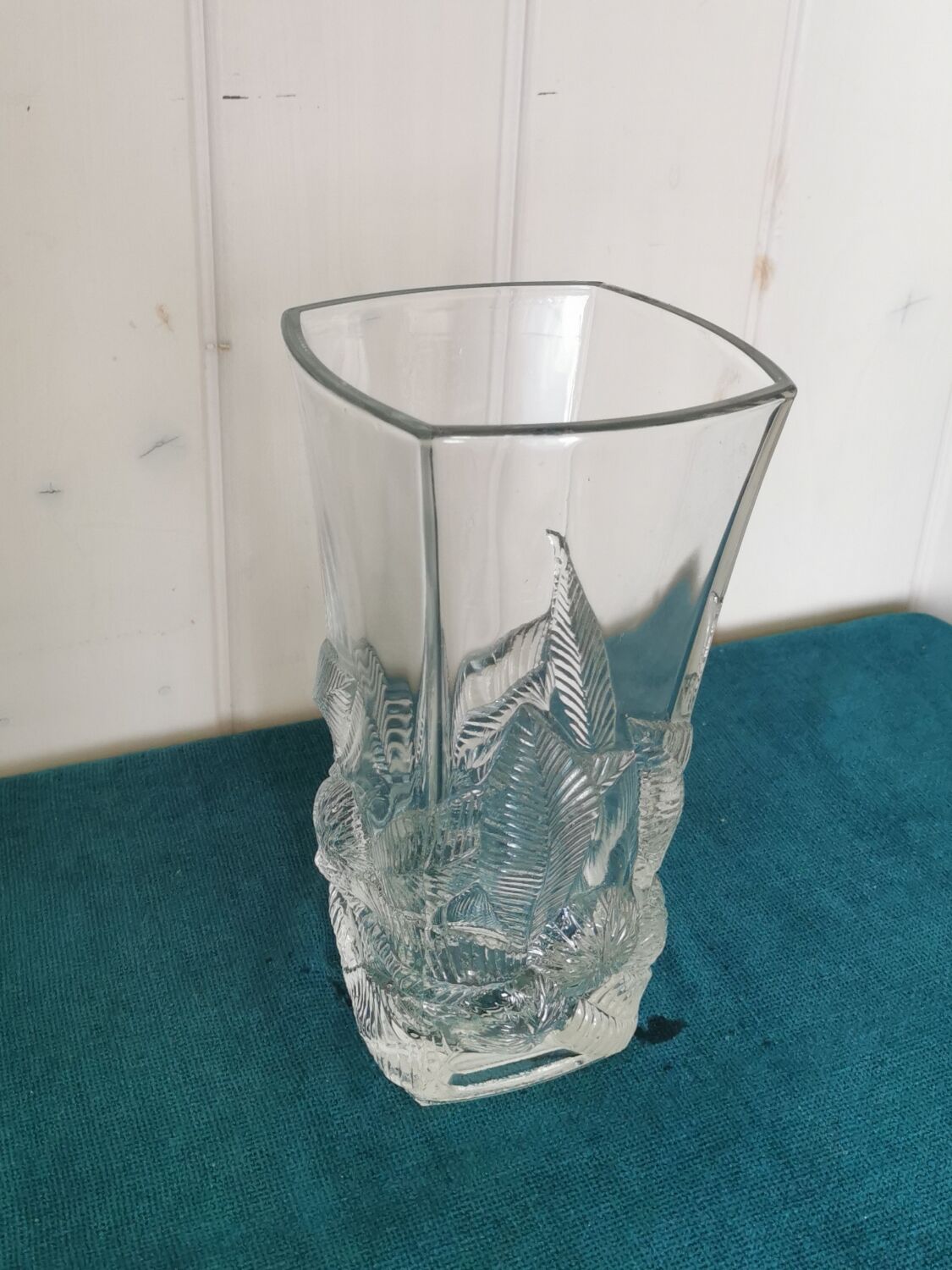 Chiseled glass vase