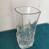 Chiseled glass vase