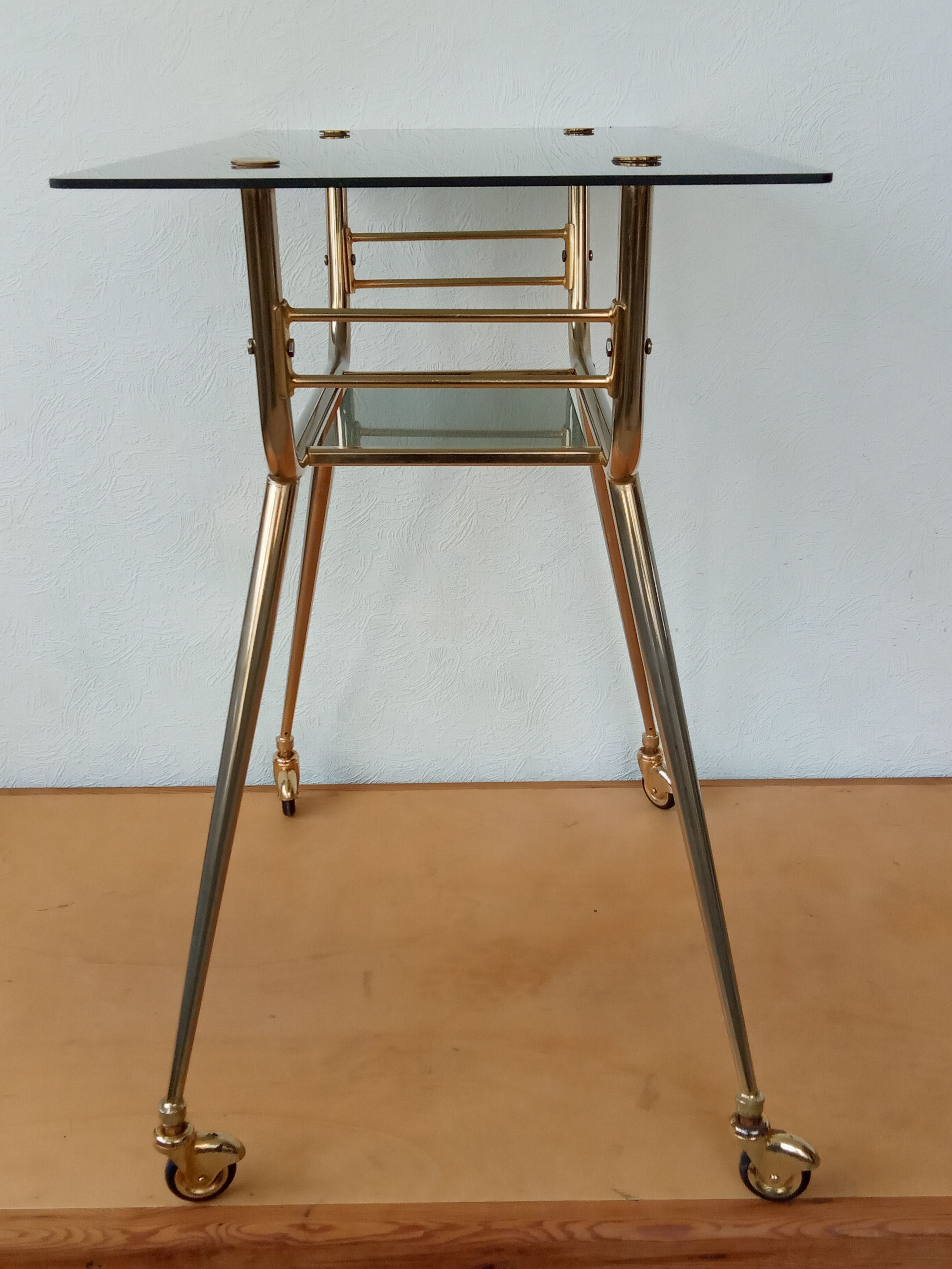 Vintage glass rolling dessert