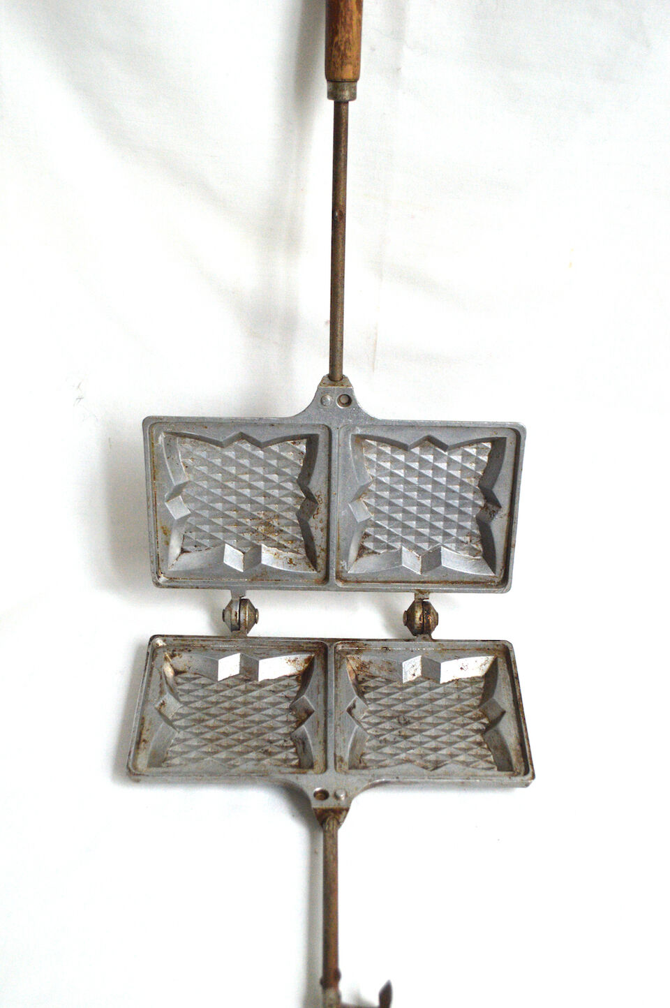 Vintage waffle machine