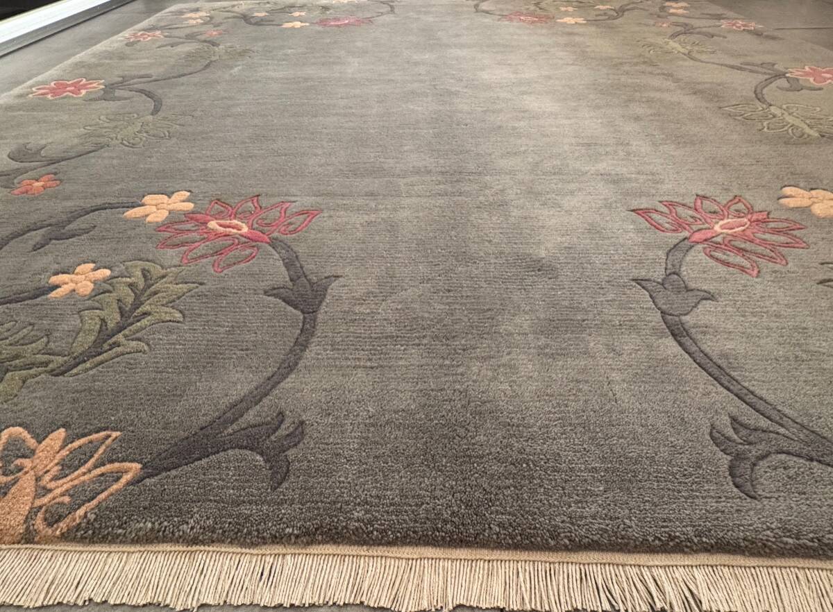 Nepalese floral carpet 245x245 cm