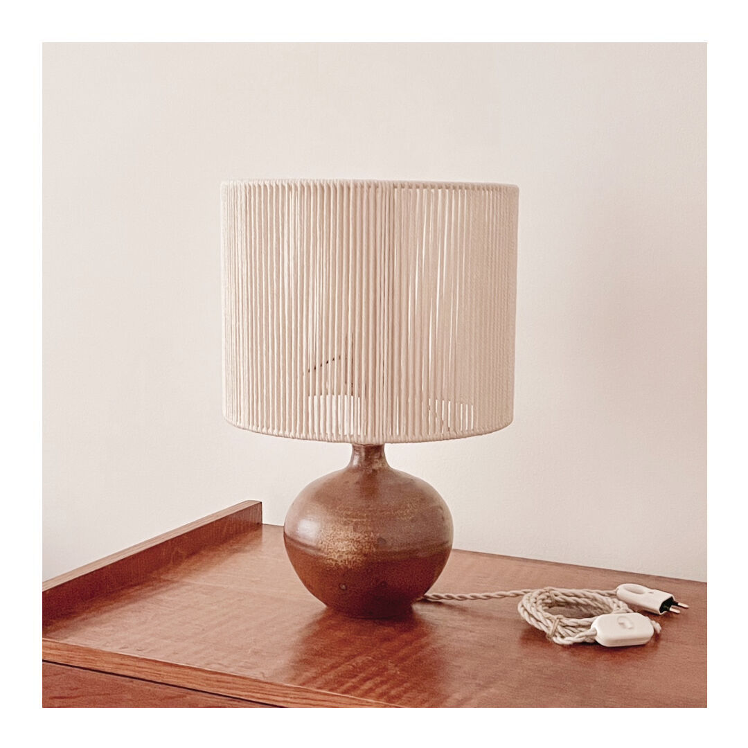 Sandstone lamp and cotton rope