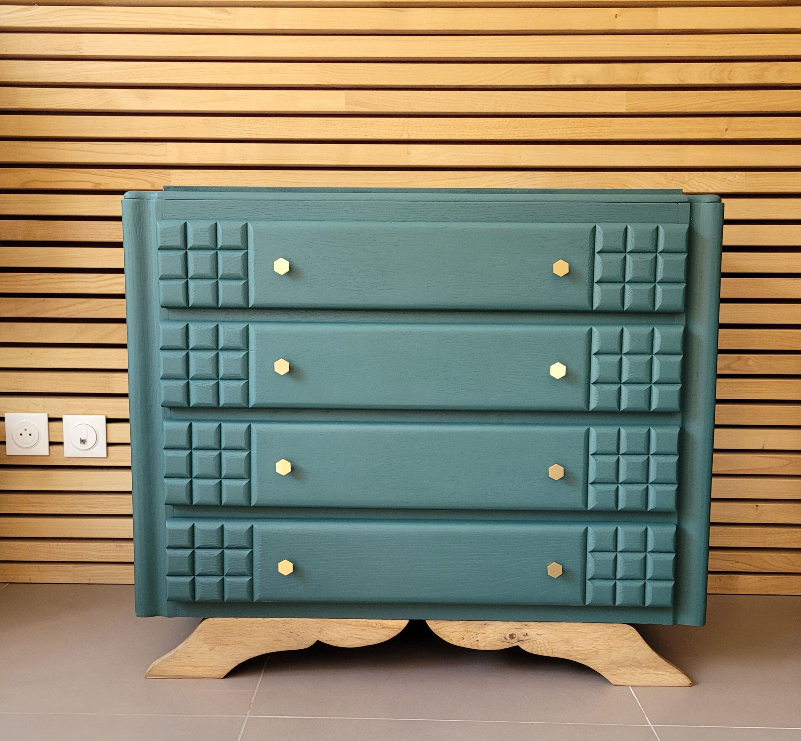 Art deco chest of drawers feet mustache