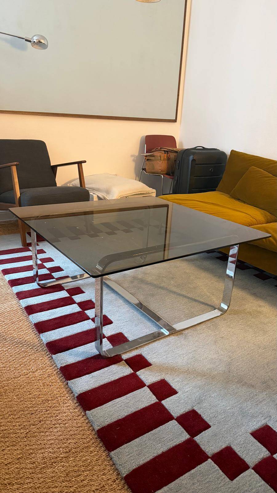 Table basse verre fumé pieds chromés