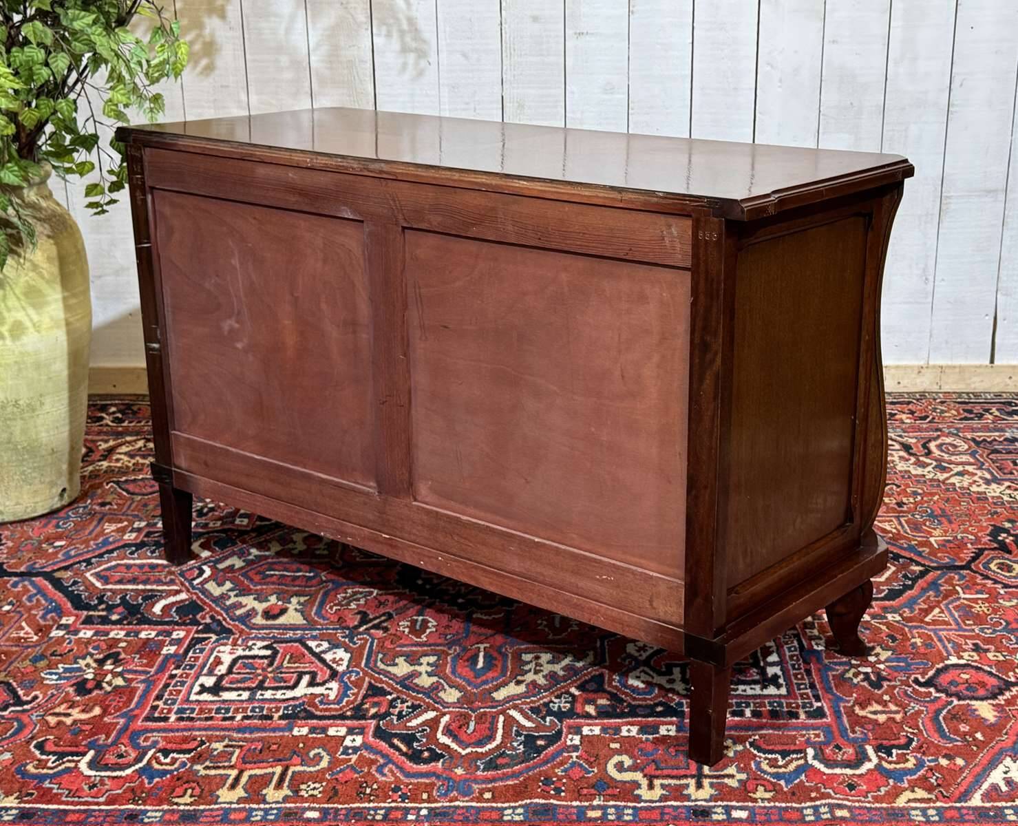Commode en acajou des années 1950