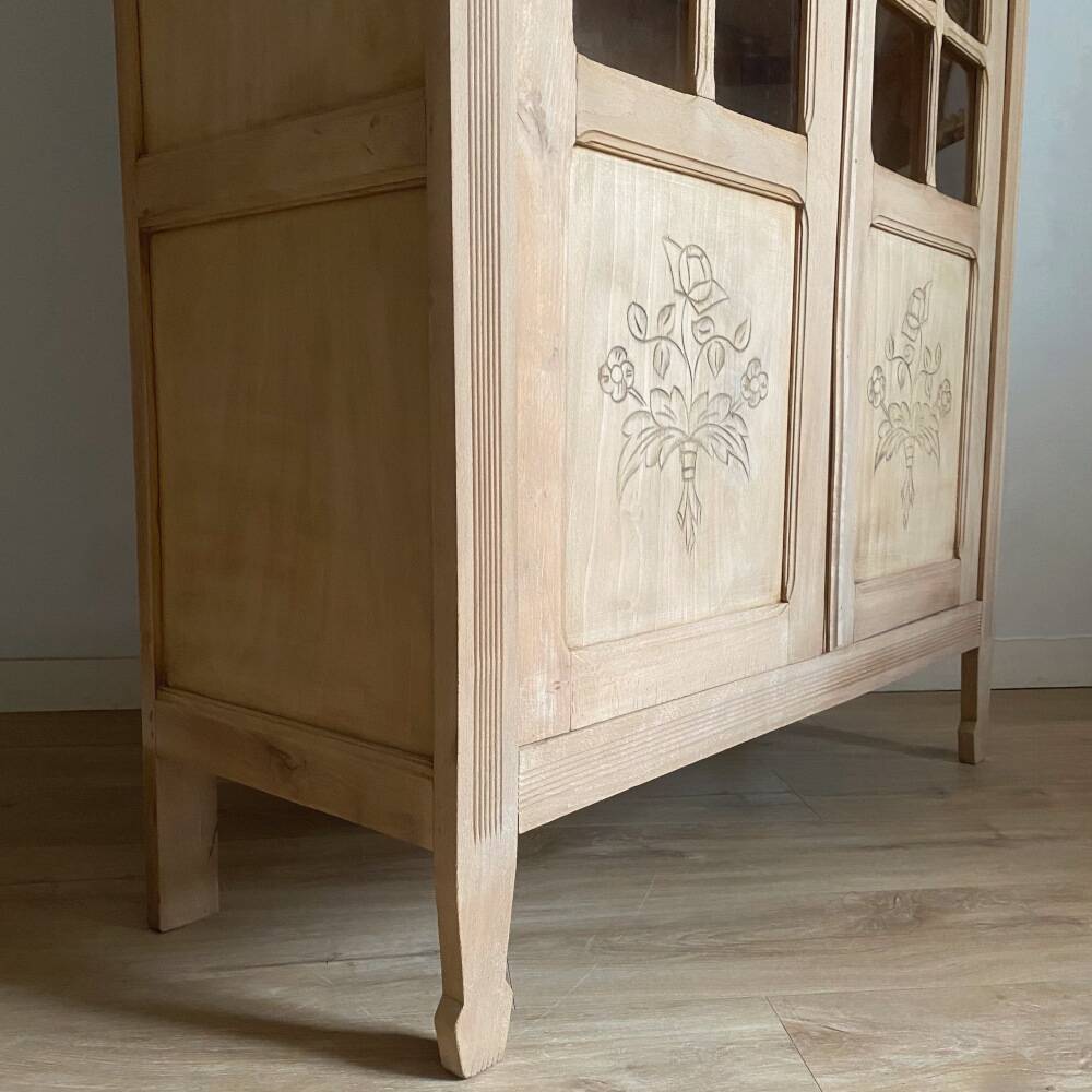 Art Deco glass cabinet