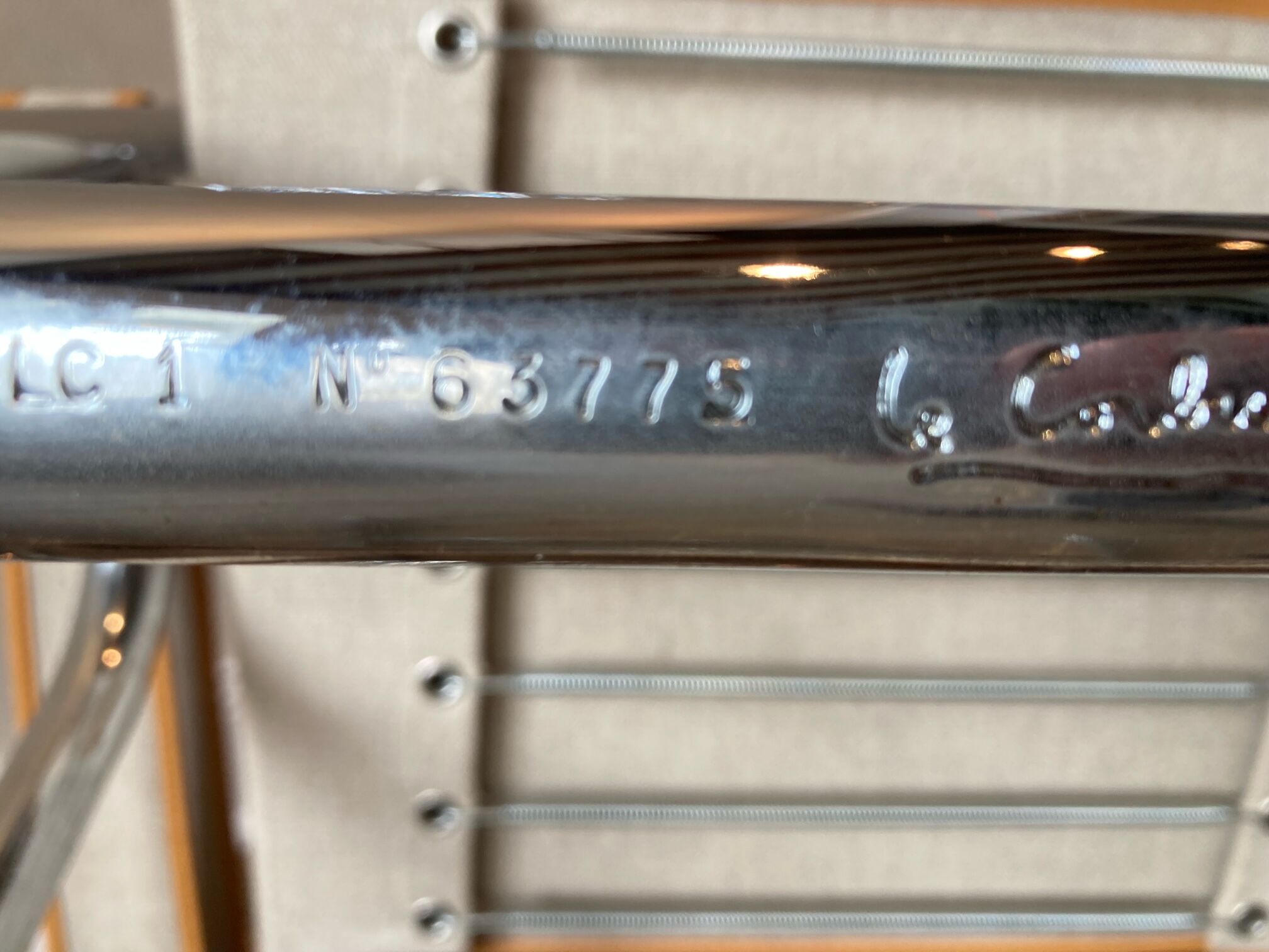 Pair of armchairs "LC1", Le Corbusier, Charlotte Perriand, Pierre Jeanneret