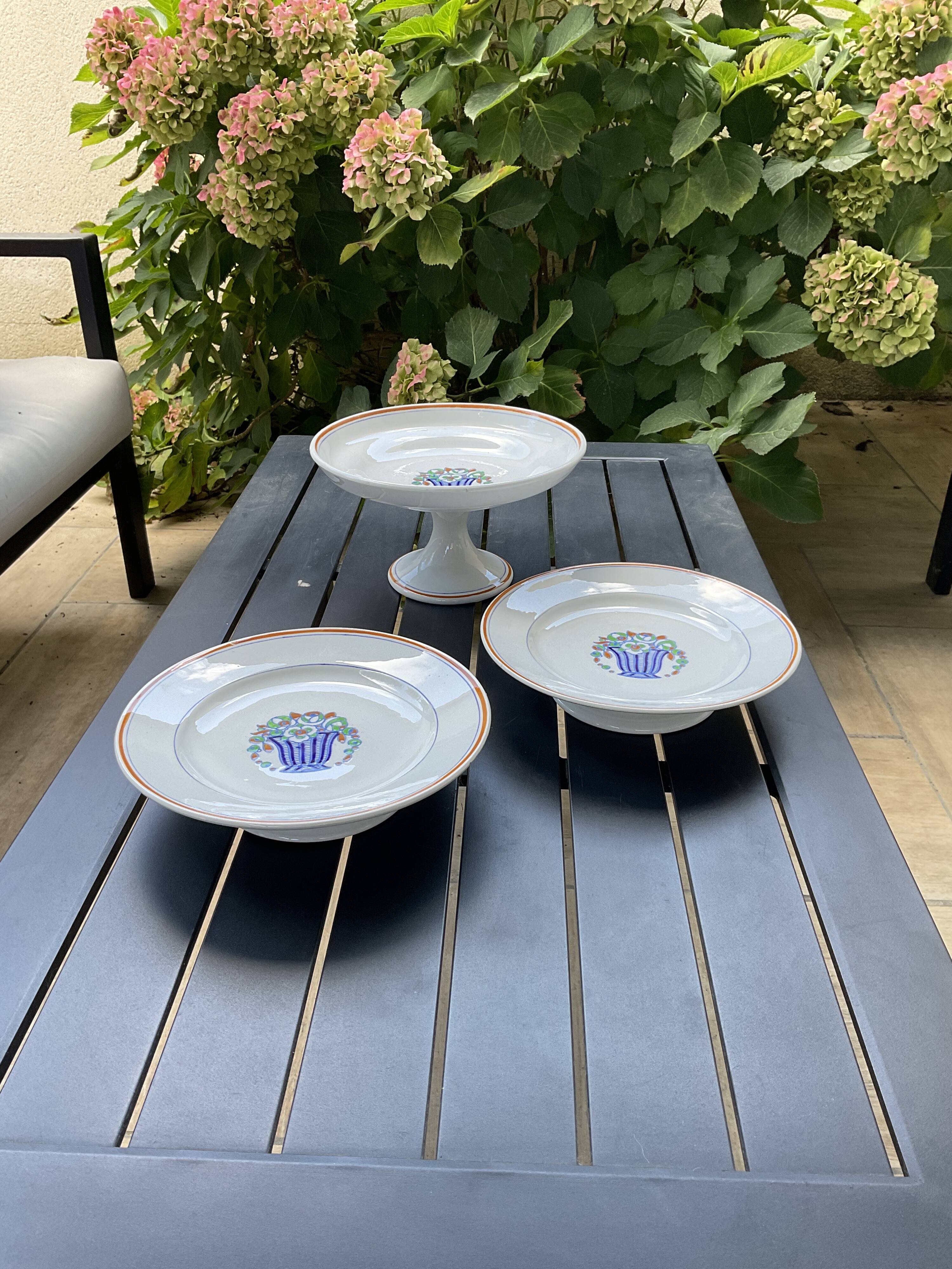 Set of 2 heel plates and one compote dish art deco, Boch La Louvière