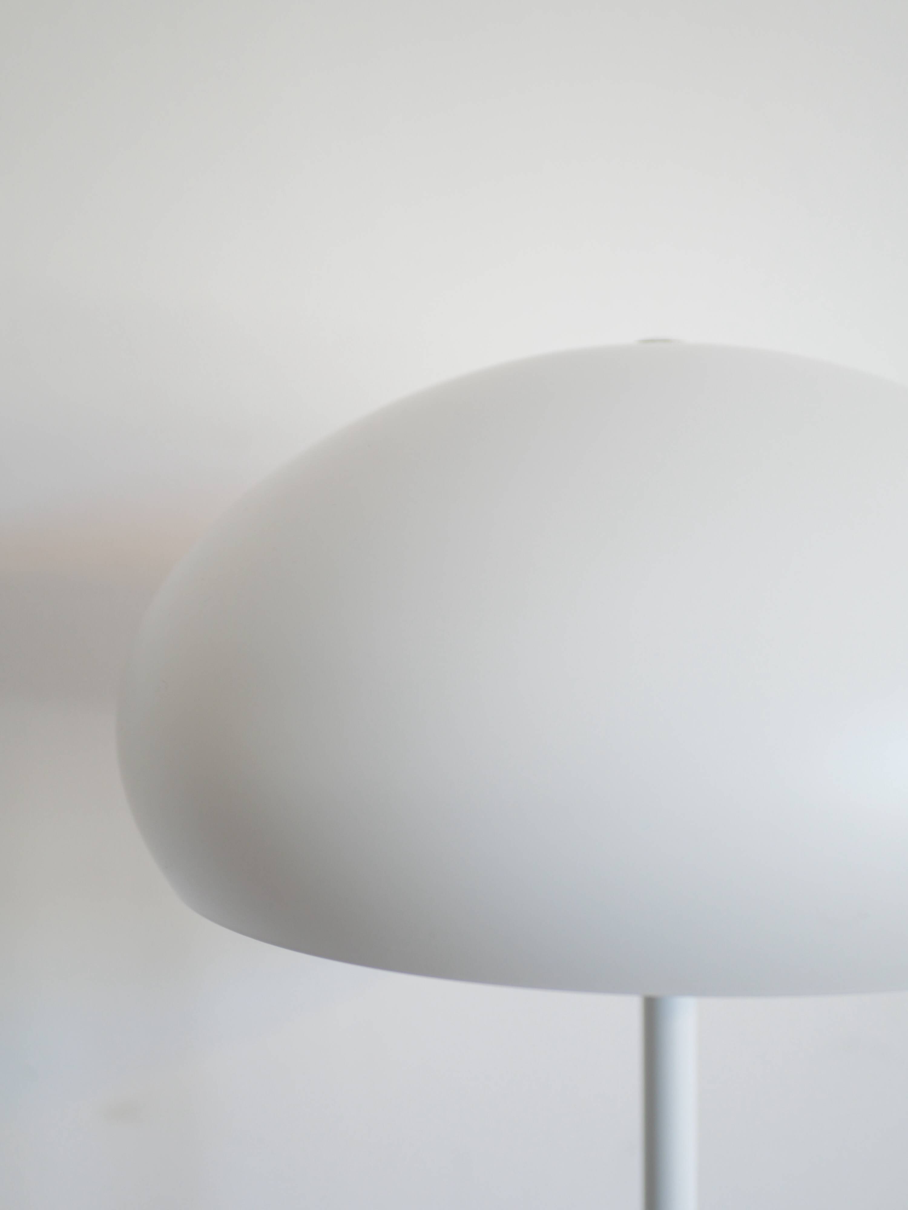 White mushroom floor lamp