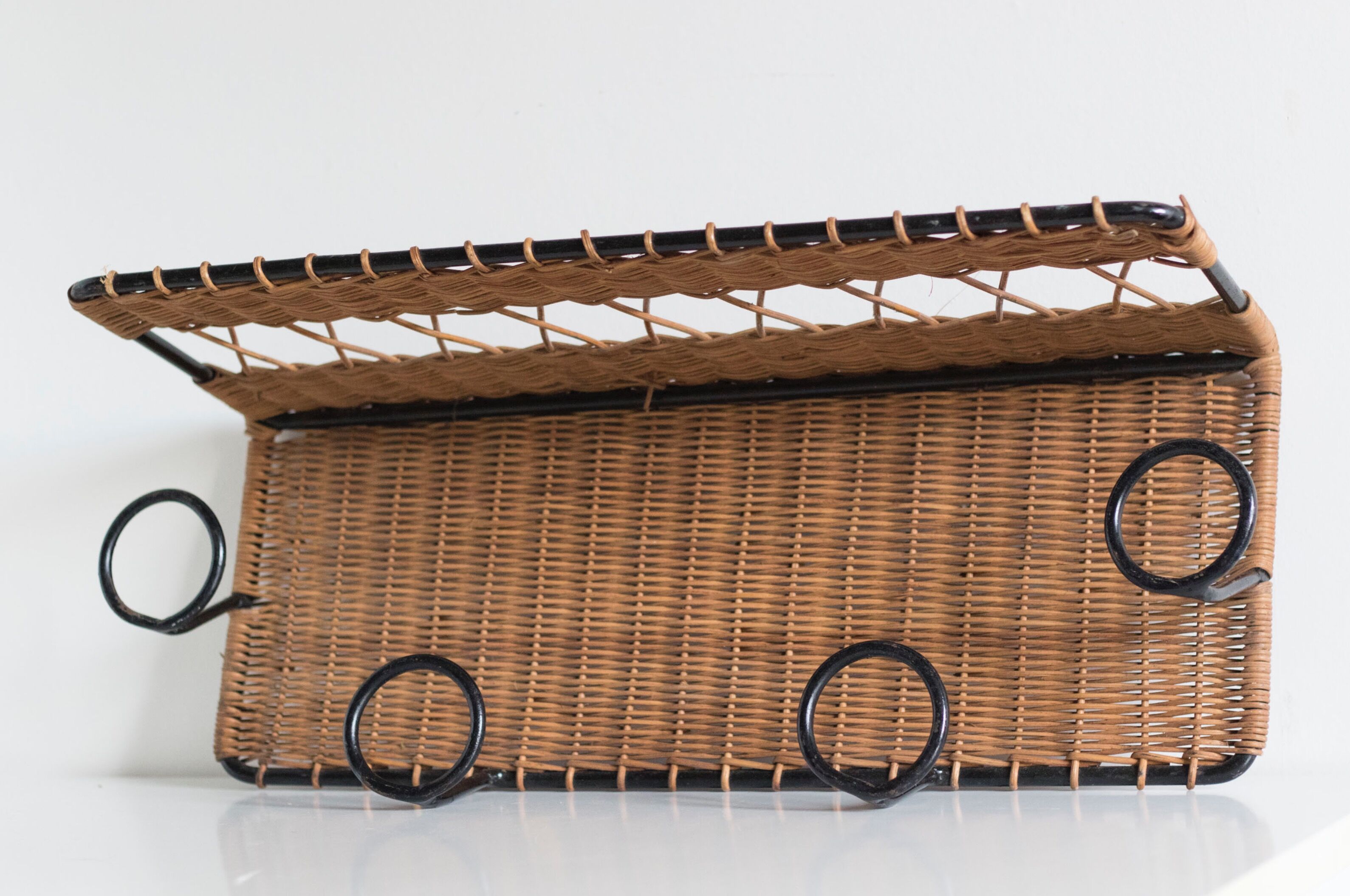 Coat rack 4 hooks in vintage rattan
