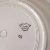 Plat de service en terre de fer Digoin KG, décor Chantal