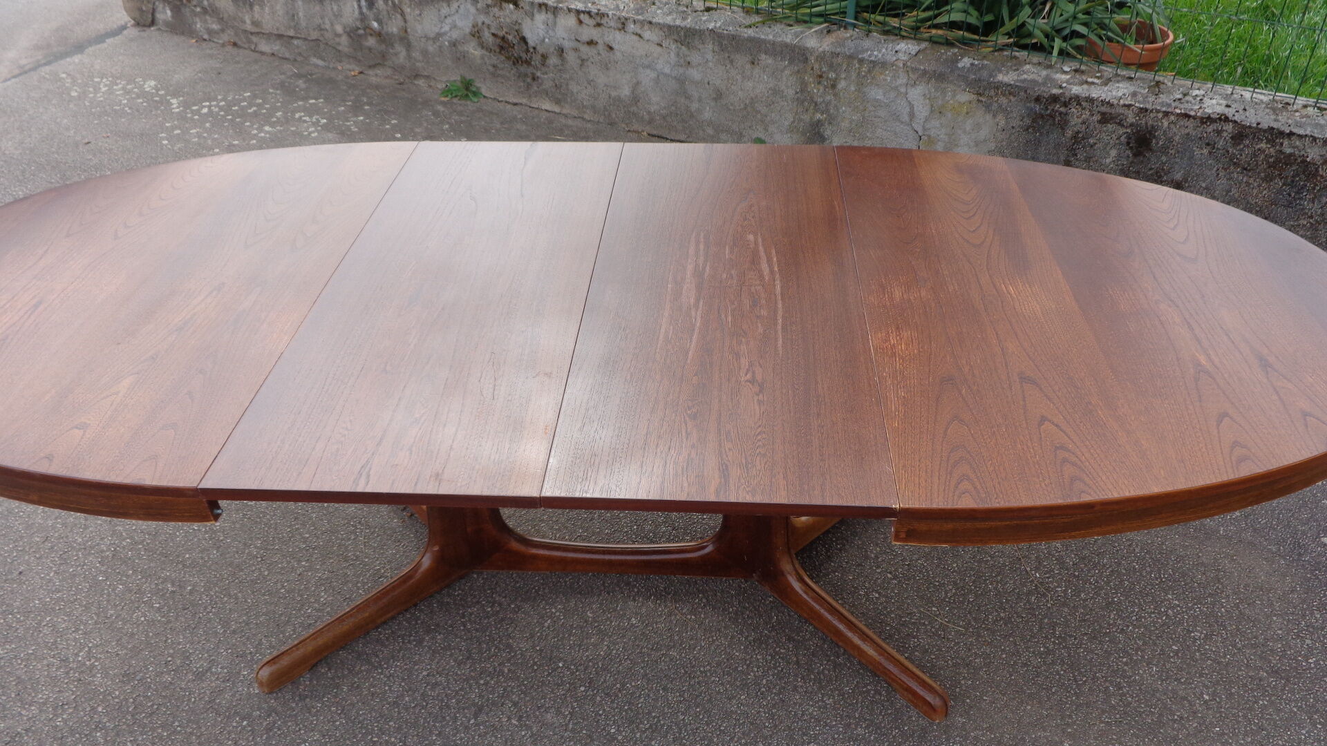 Baumann table with extensions