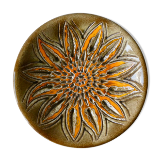 Enamelled ceramic dish, flower, Perigordine pottery, 60s