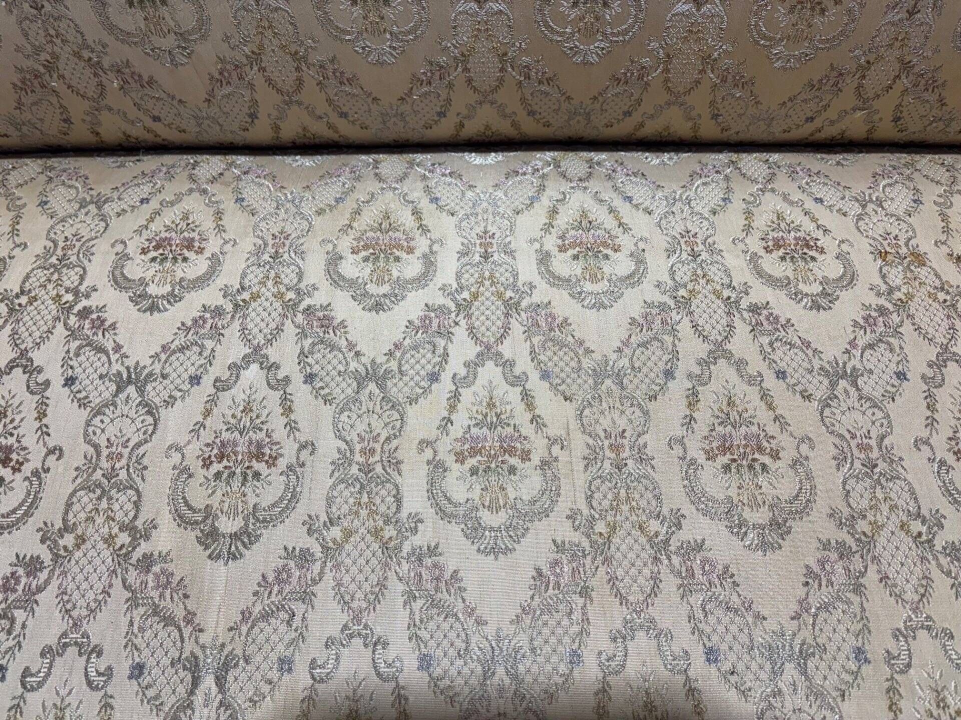 Banquette à crosses de style Louis Philippe