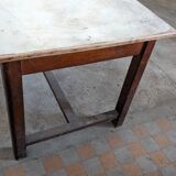 Farm table