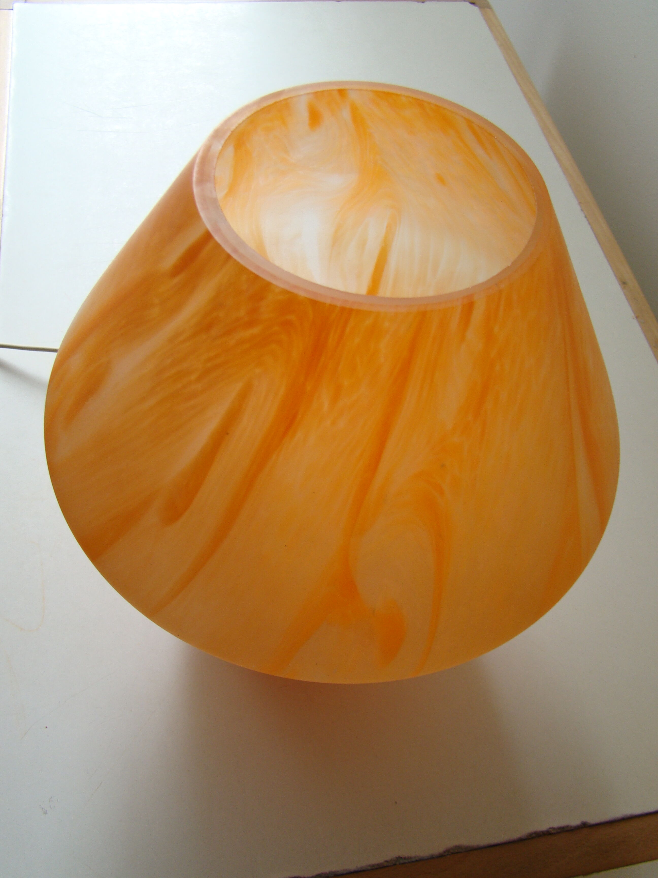 Vintage mushroom lamp in hand-blown glass