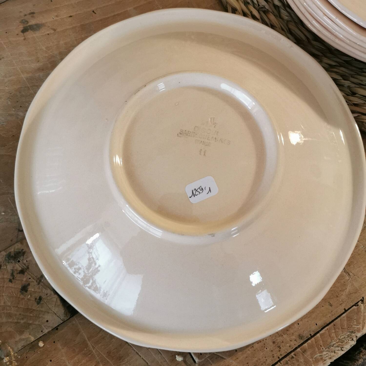 Plat rond Digoin Sarreguemines rose 24 cm