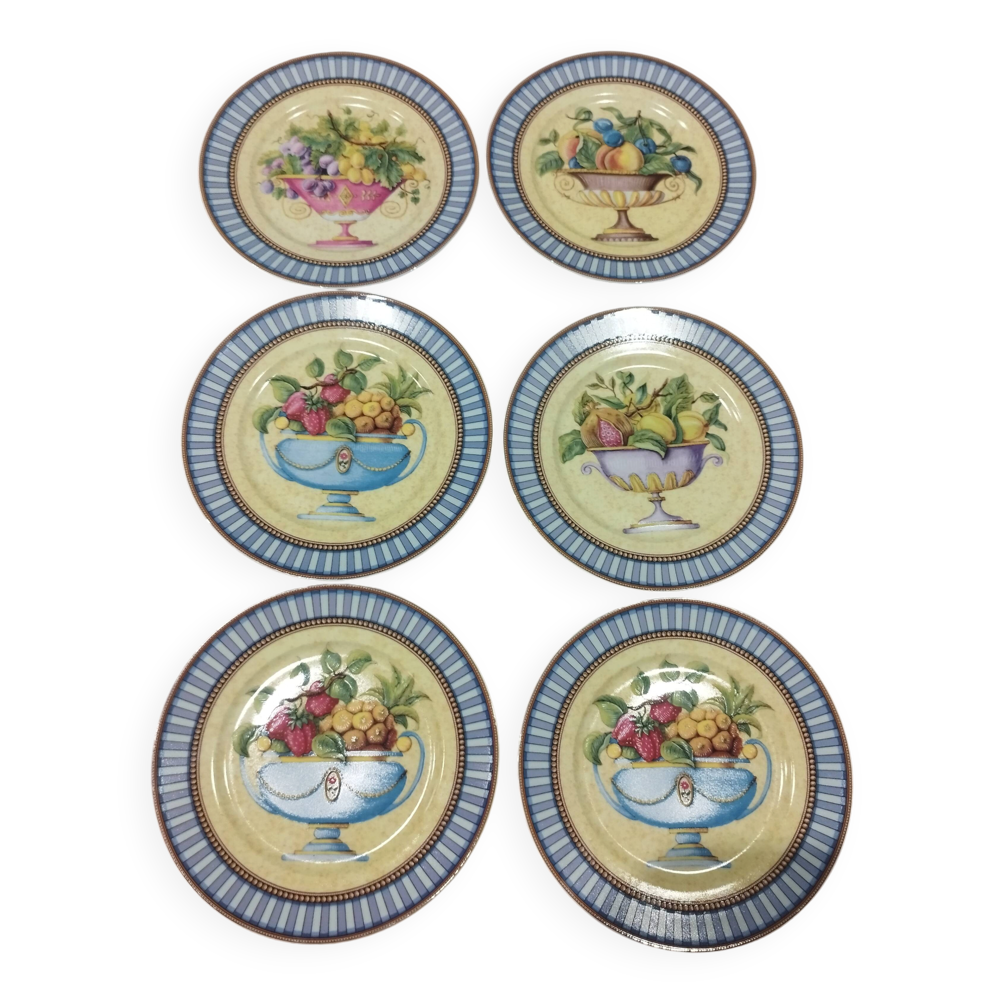 Box of 6 plates in its Scof box.
