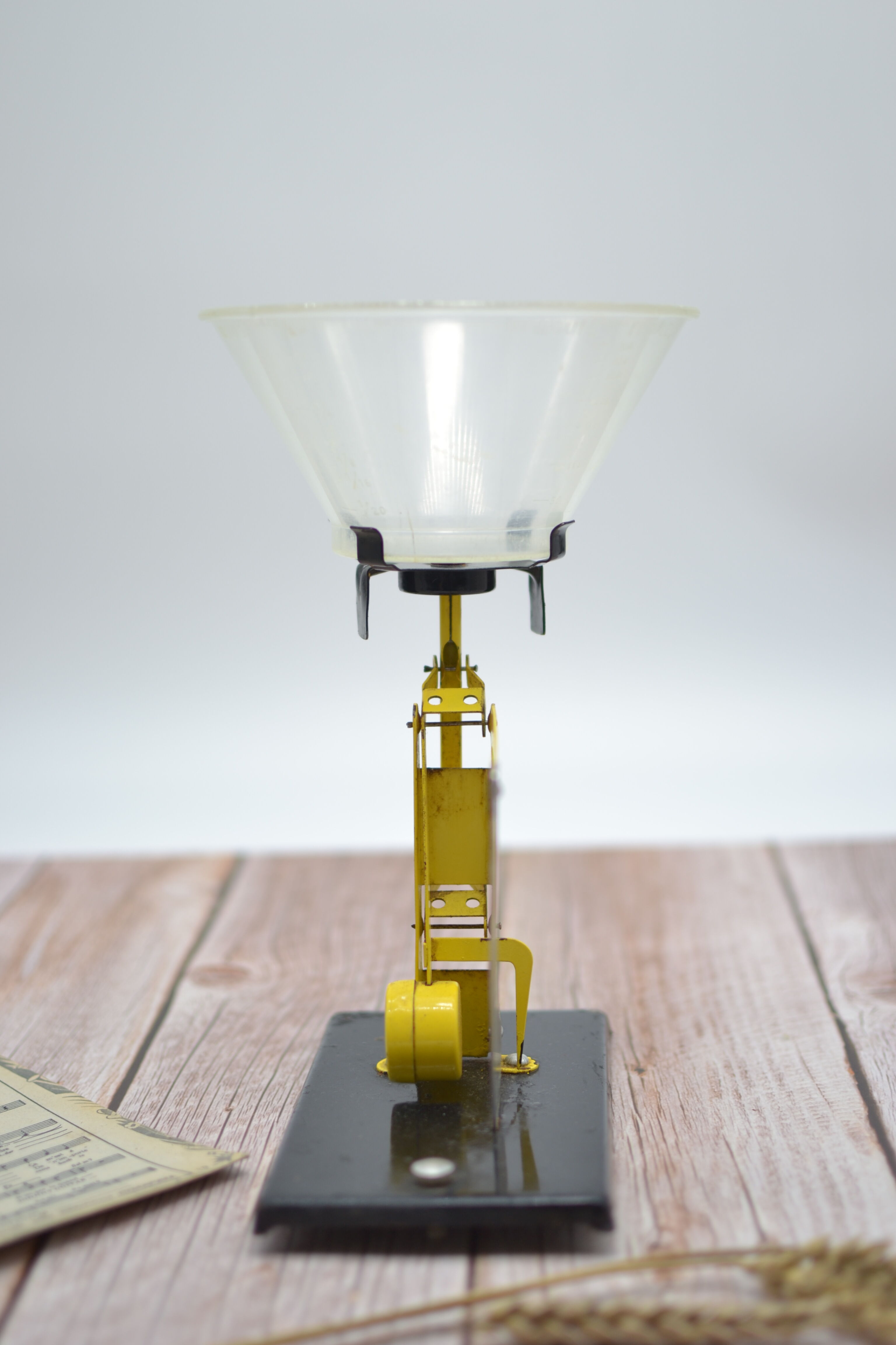 Old metal Posso industrial style household scale