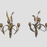 Pair of wall lights with foliage and tulips