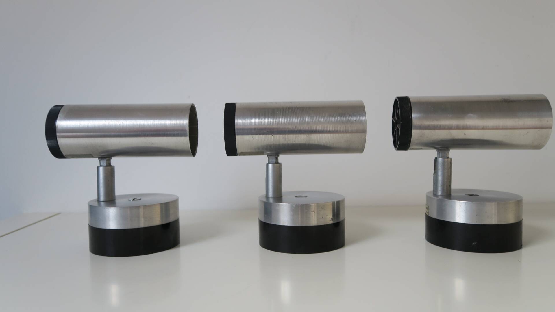 3 Philips wall lights