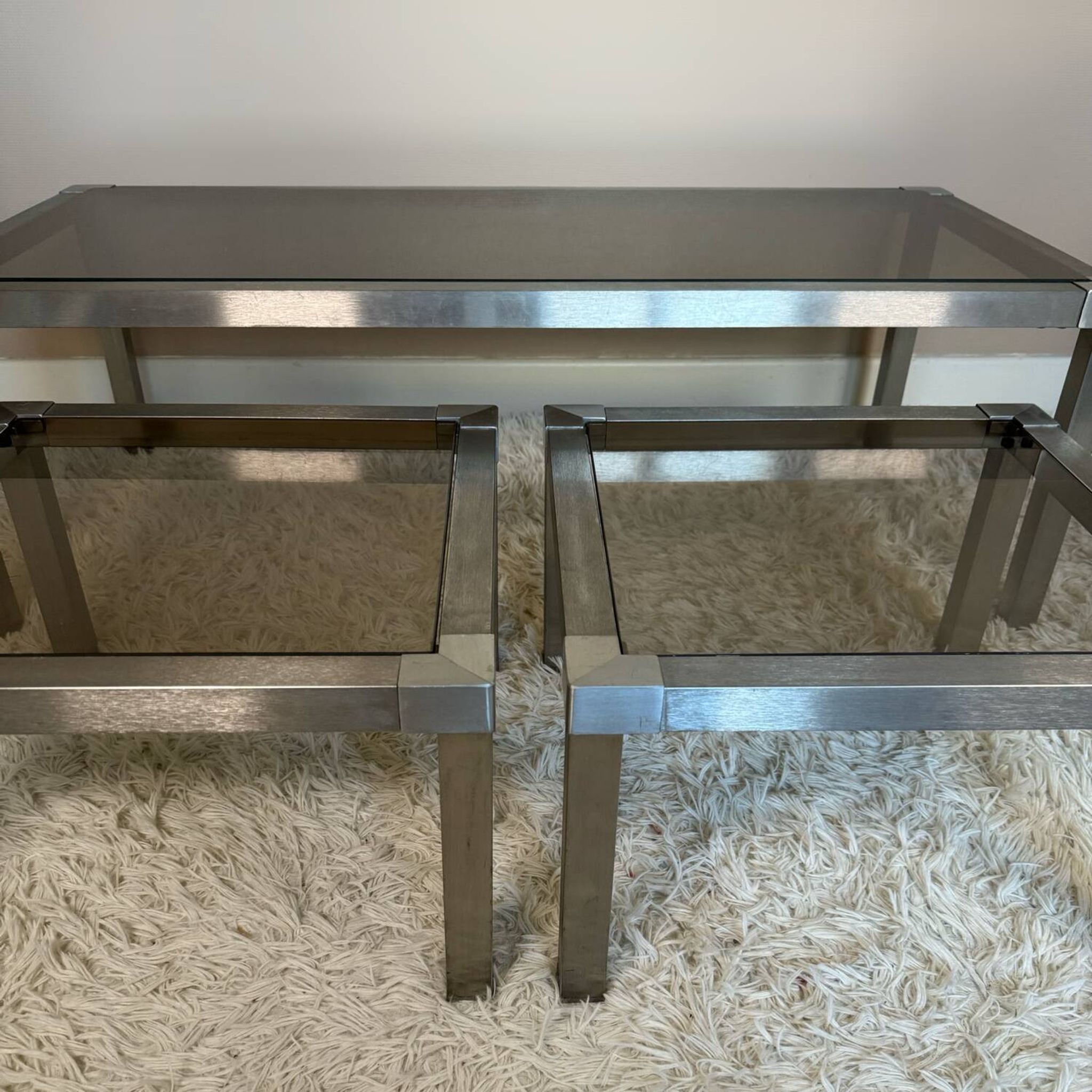 Table basse acier brossé design années 70 et gigognes